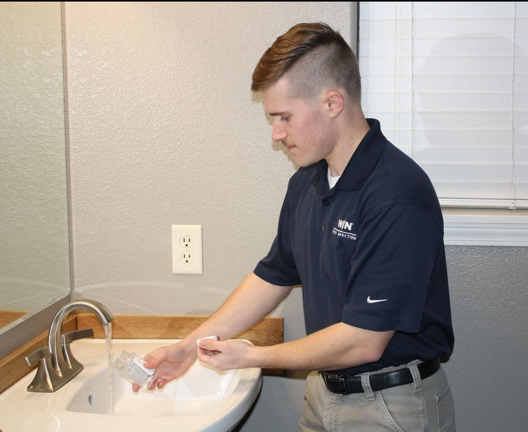 WIN Home Inspector testing for radon in water